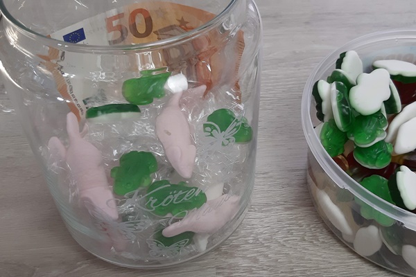 Lowcarb Kekse und Geldgeschenke im Glas für Weihnachten