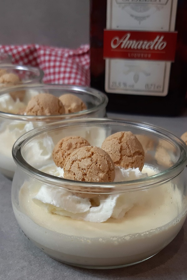 Amaretto Dessert mit Amarettinis für Erwachsene zu Weihnachten | Honey ...