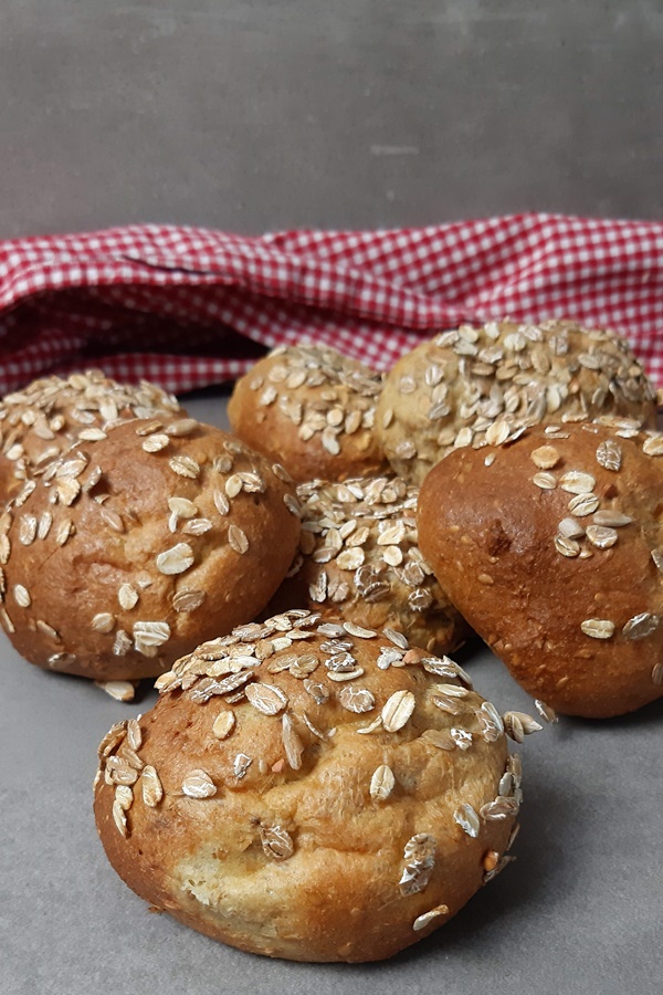 Weight Watchers Müslibrötchen mit Skyr sind schnell gemacht | Honey ...